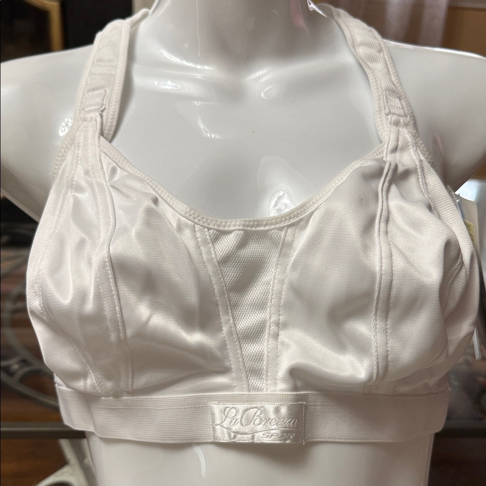 La Breeza Women's White Sports Bra 38D